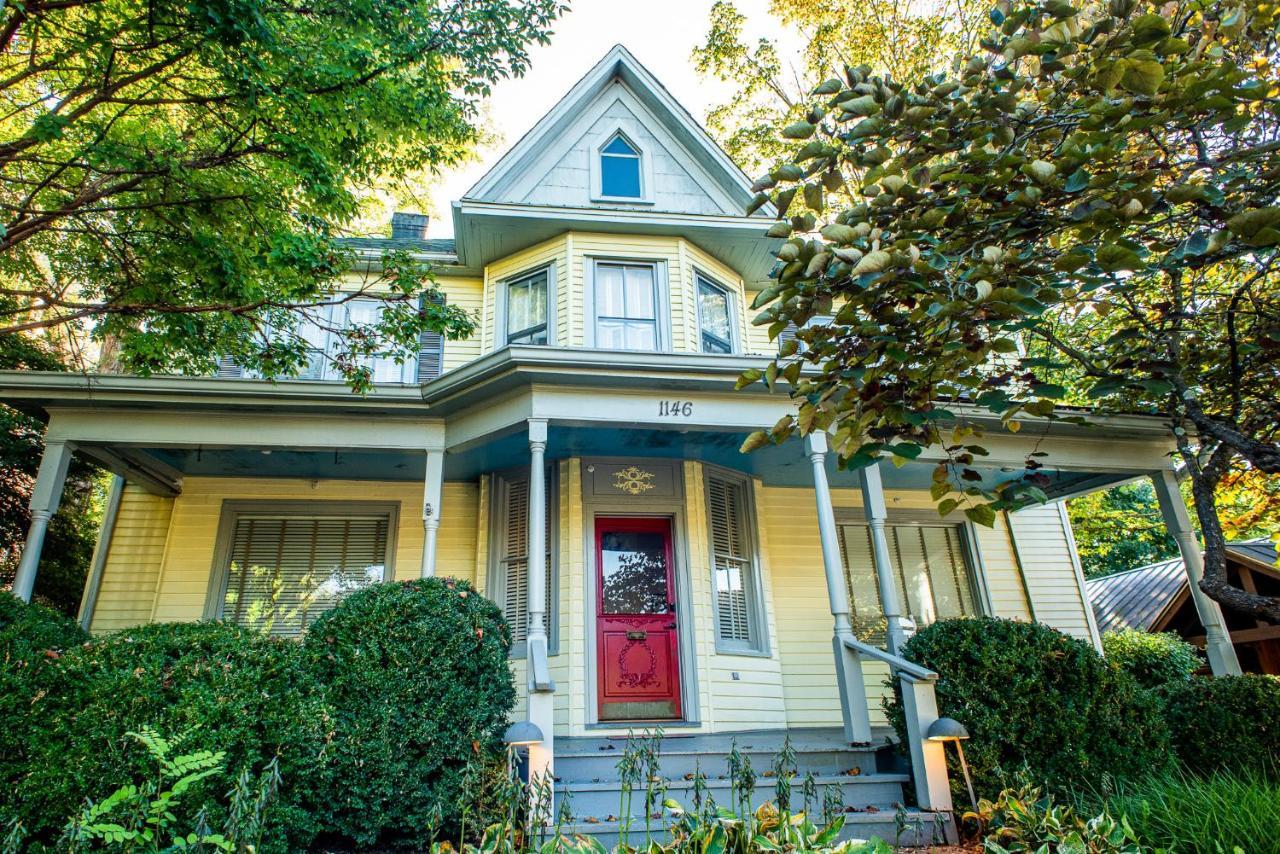 Отель Washington Street Quarters Льюисберг Экстерьер фото